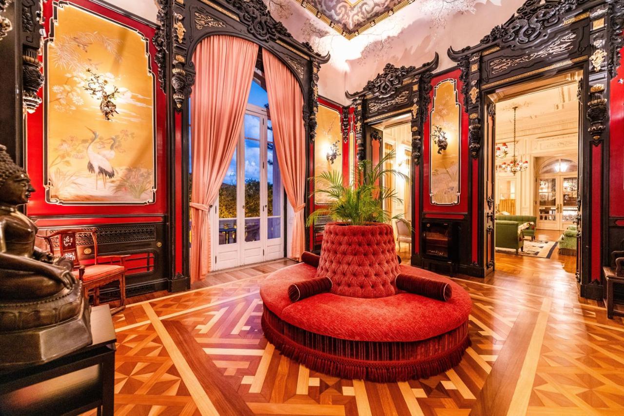Pestana Palace Lisboa Hotel & National Monument - The Leading Hotels Of The World Exterior photo The lobby of the hotel