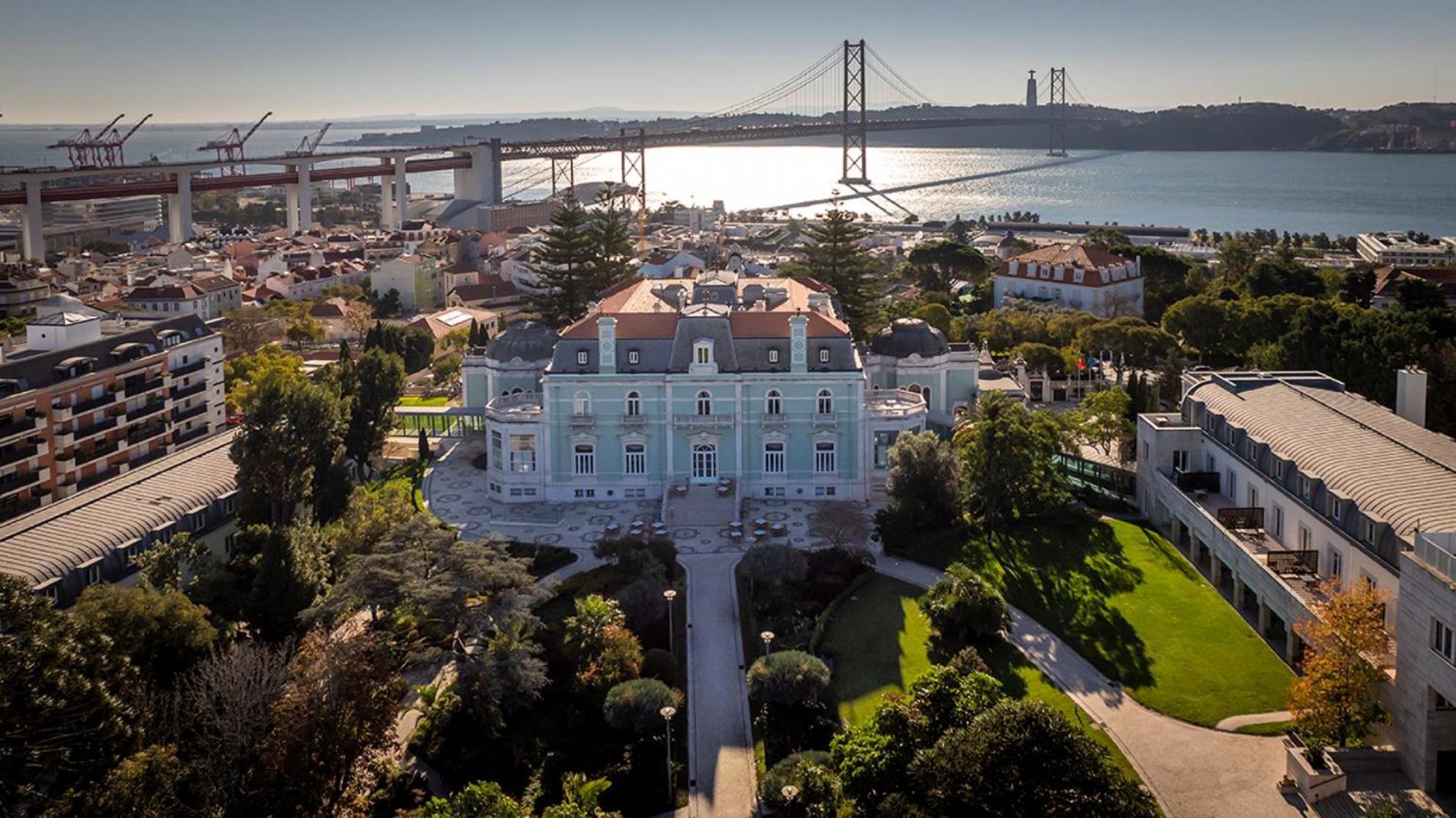 Pestana Palace Lisboa Hotel & National Monument - The Leading Hotels Of The World Exterior photo Aerial view of the palace