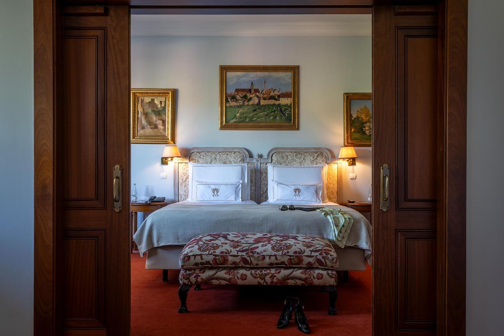 Pestana Palace Lisboa Hotel & National Monument - The Leading Hotels Of The World Exterior photo A bedroom at the hotel
