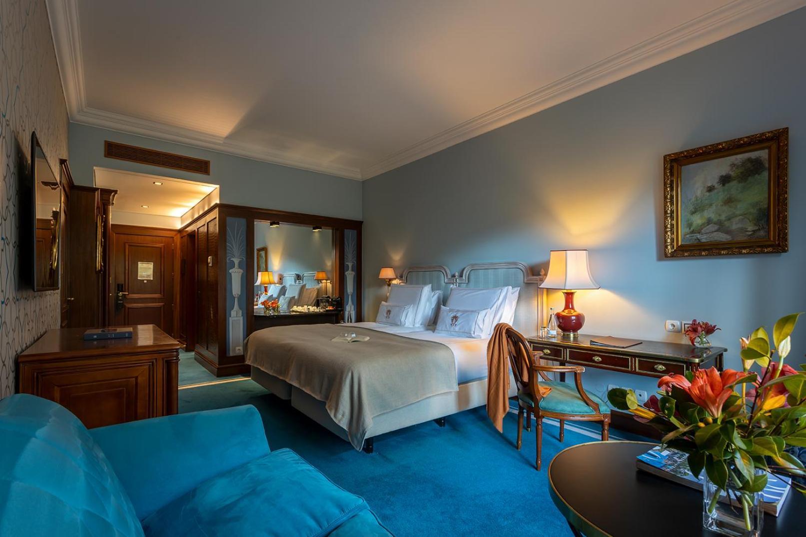 Pestana Palace Lisboa Hotel & National Monument - The Leading Hotels Of The World Exterior photo A room at the hotel