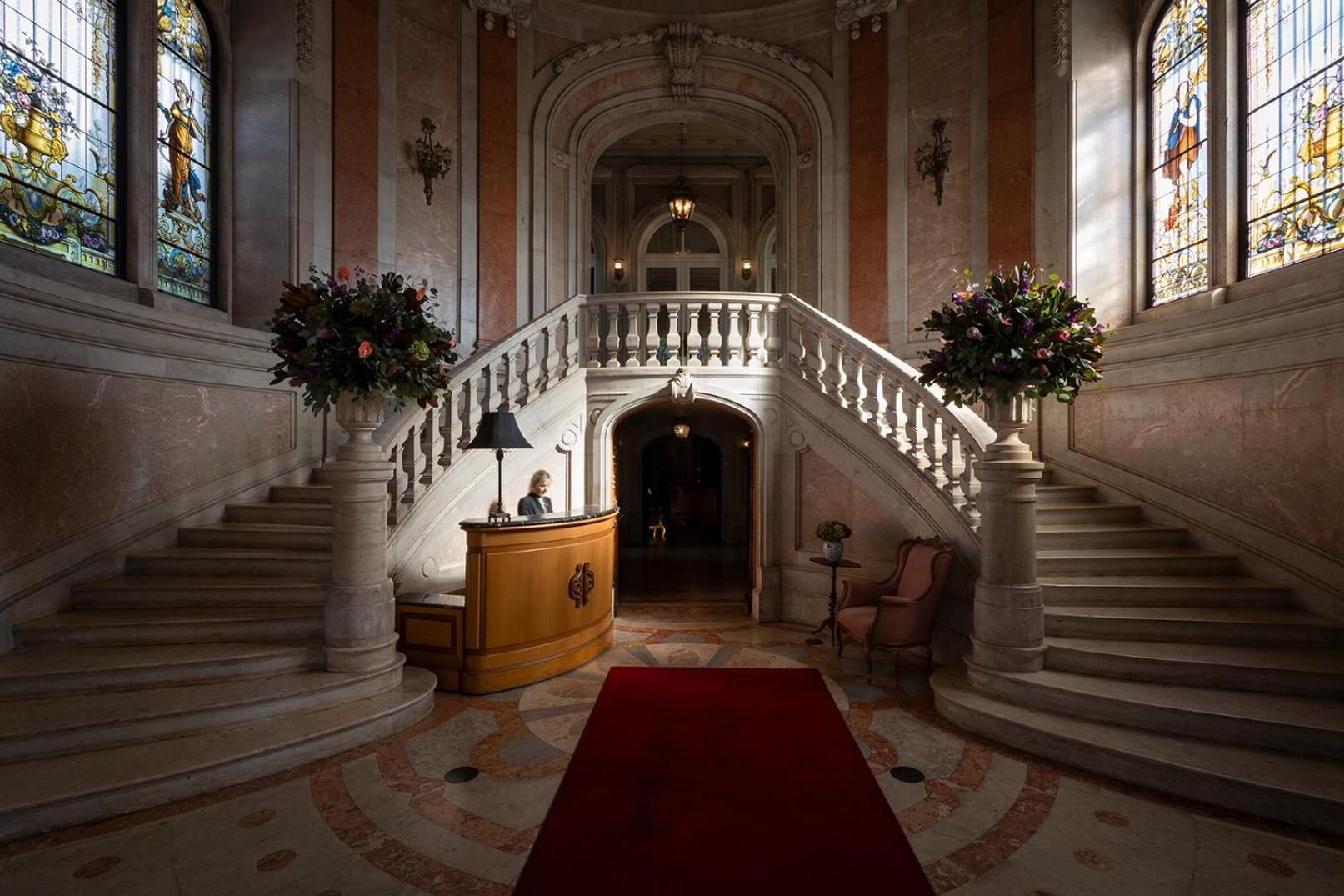 Pestana Palace Lisboa Hotel & National Monument - The Leading Hotels Of The World Exterior photo The entrance of the university