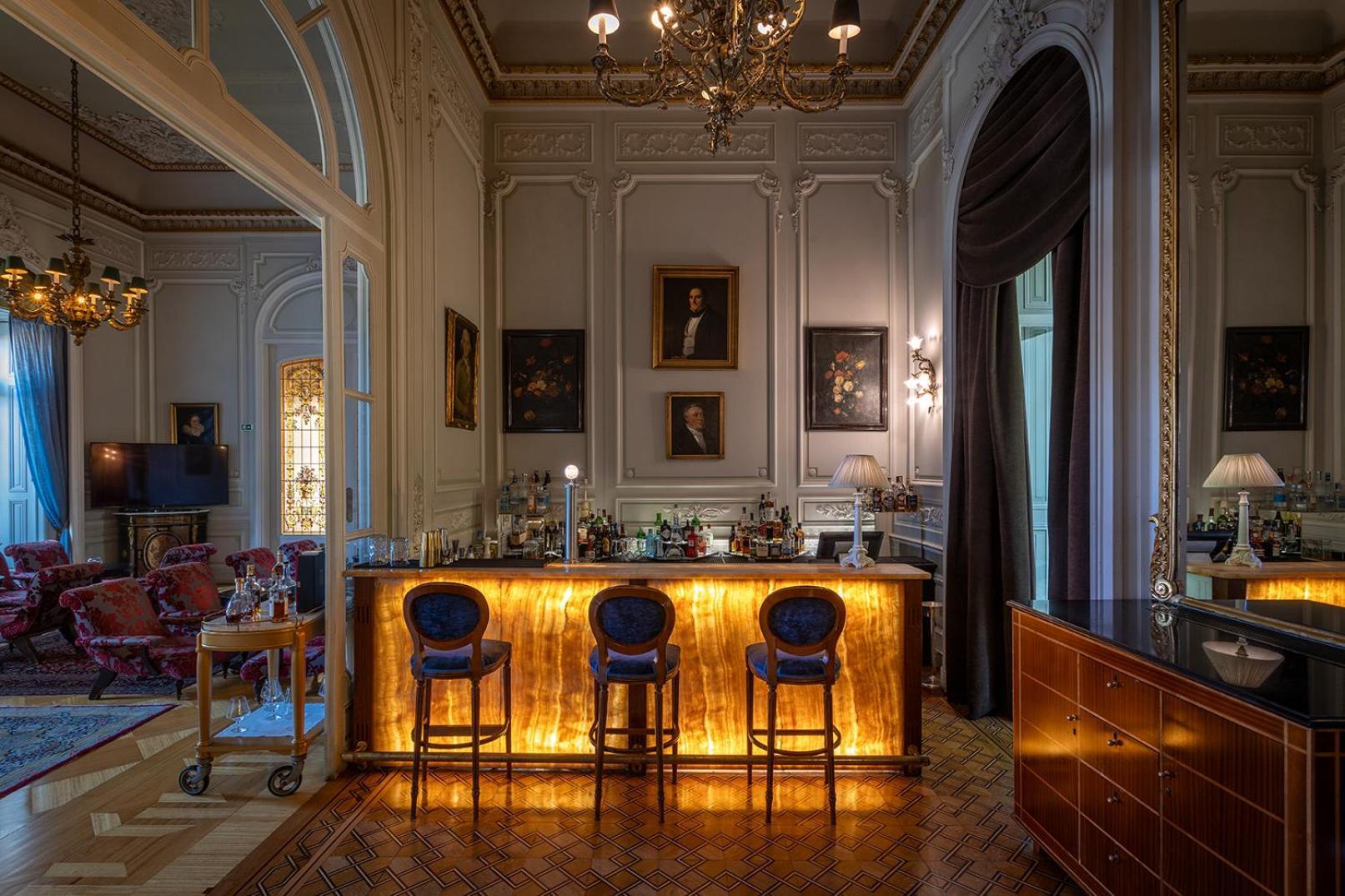 Pestana Palace Lisboa Hotel & National Monument - The Leading Hotels Of The World Exterior photo The bar at the American Bar